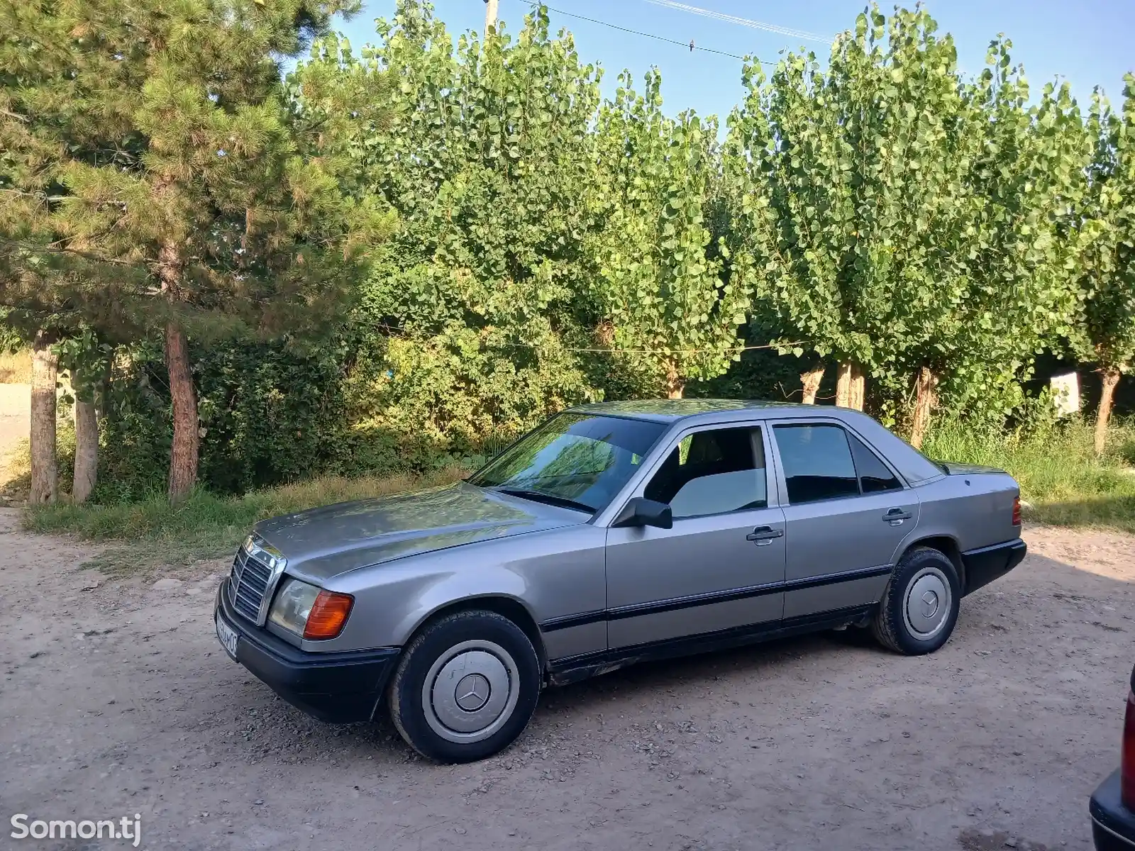 Mercedes-Benz W124, 1989-1