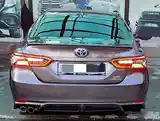 Toyota Camry, 2022-3