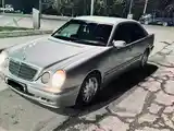 Mercedes-Benz E class, 2000-3