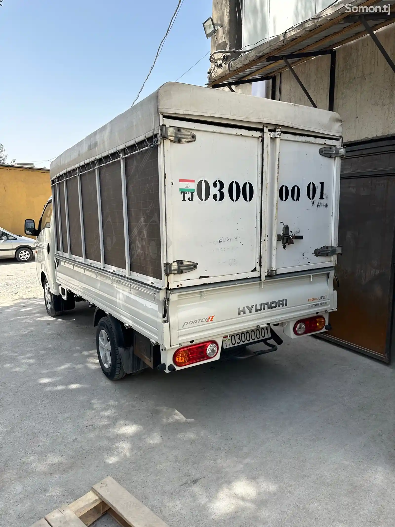 Бортовой автомобиль Hyundai Porter 2, 2014-3