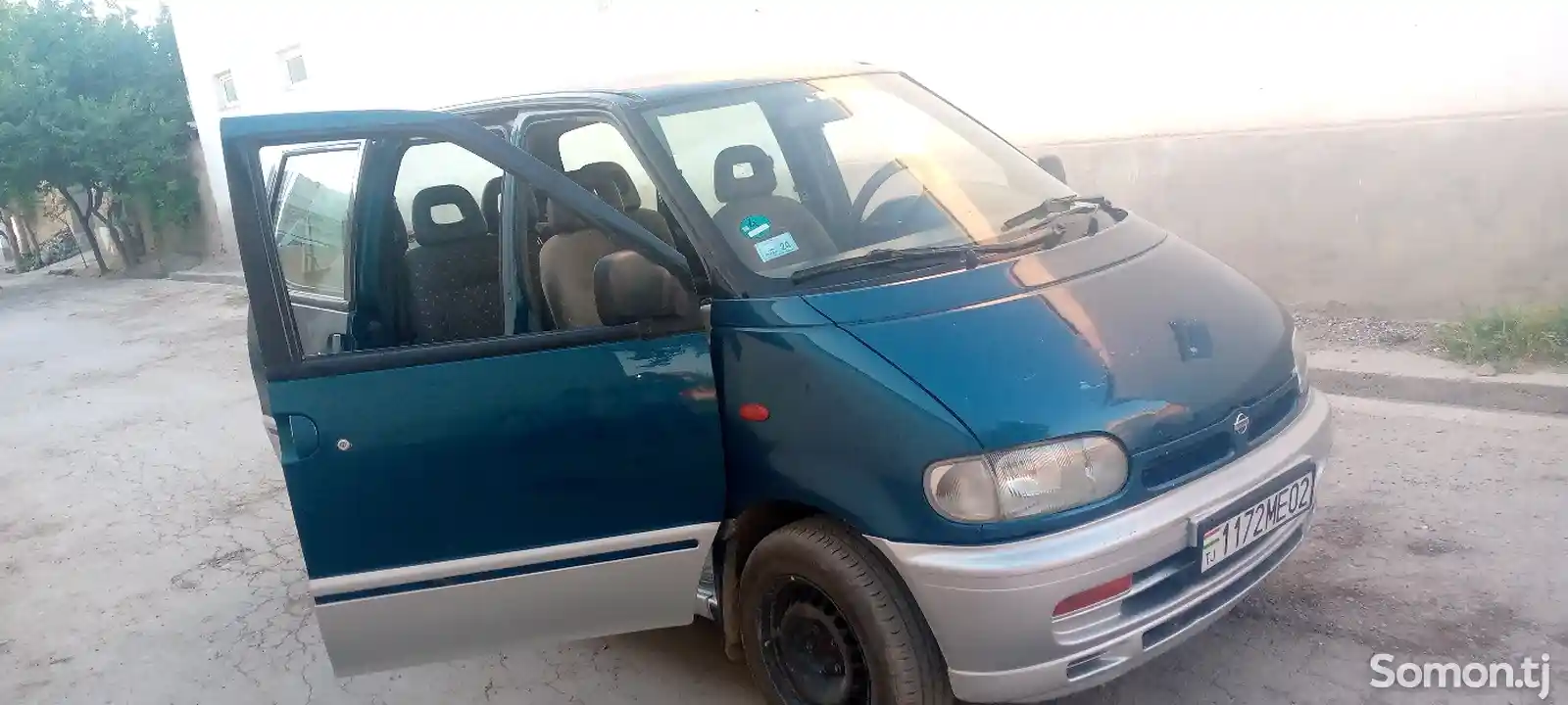 Nissan Serena, 1995-6