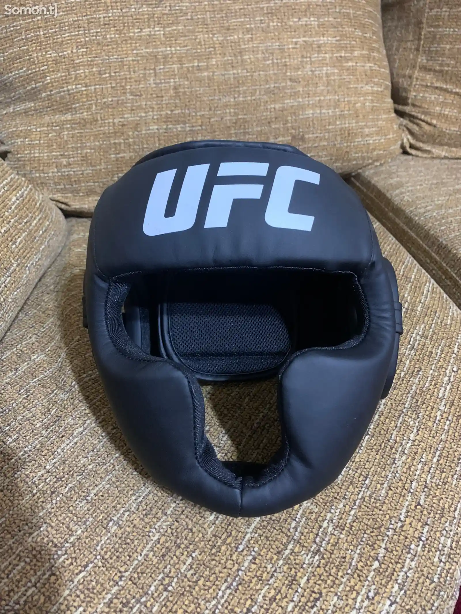 Шлем ufc