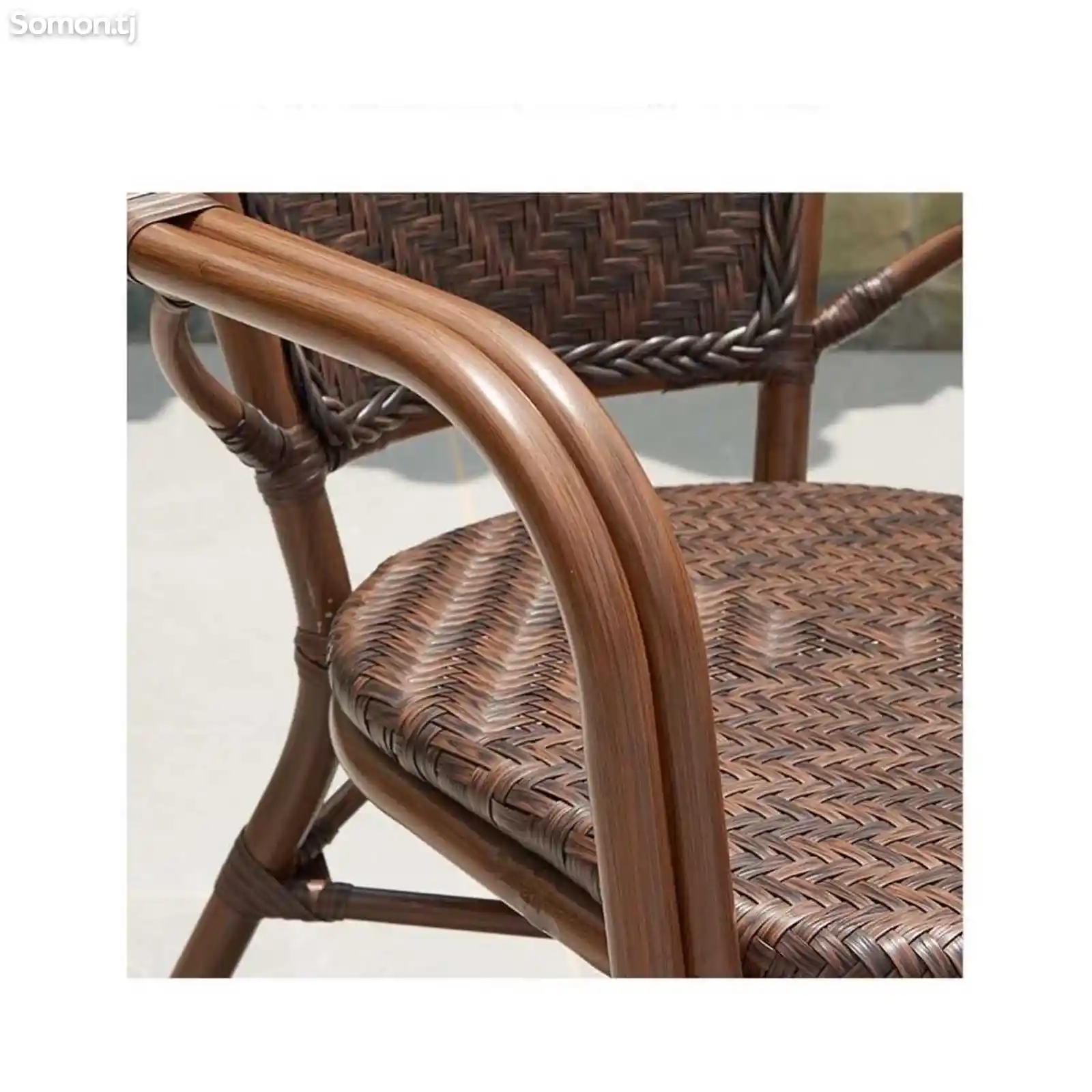 Стол и стулья из Ратанга-6