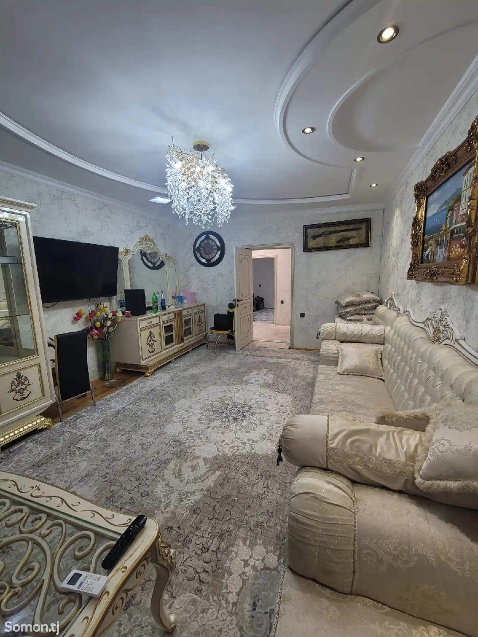 3-комн. квартира, 1 этаж, 90 м², 19мкр-2