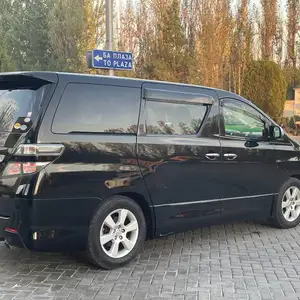 Toyota Vellfire, 2014