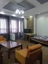 1-комн. квартира, 14 этаж, 42 м², Цирк-6