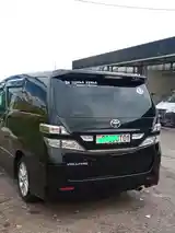 Toyota Vellfire, 2009-5