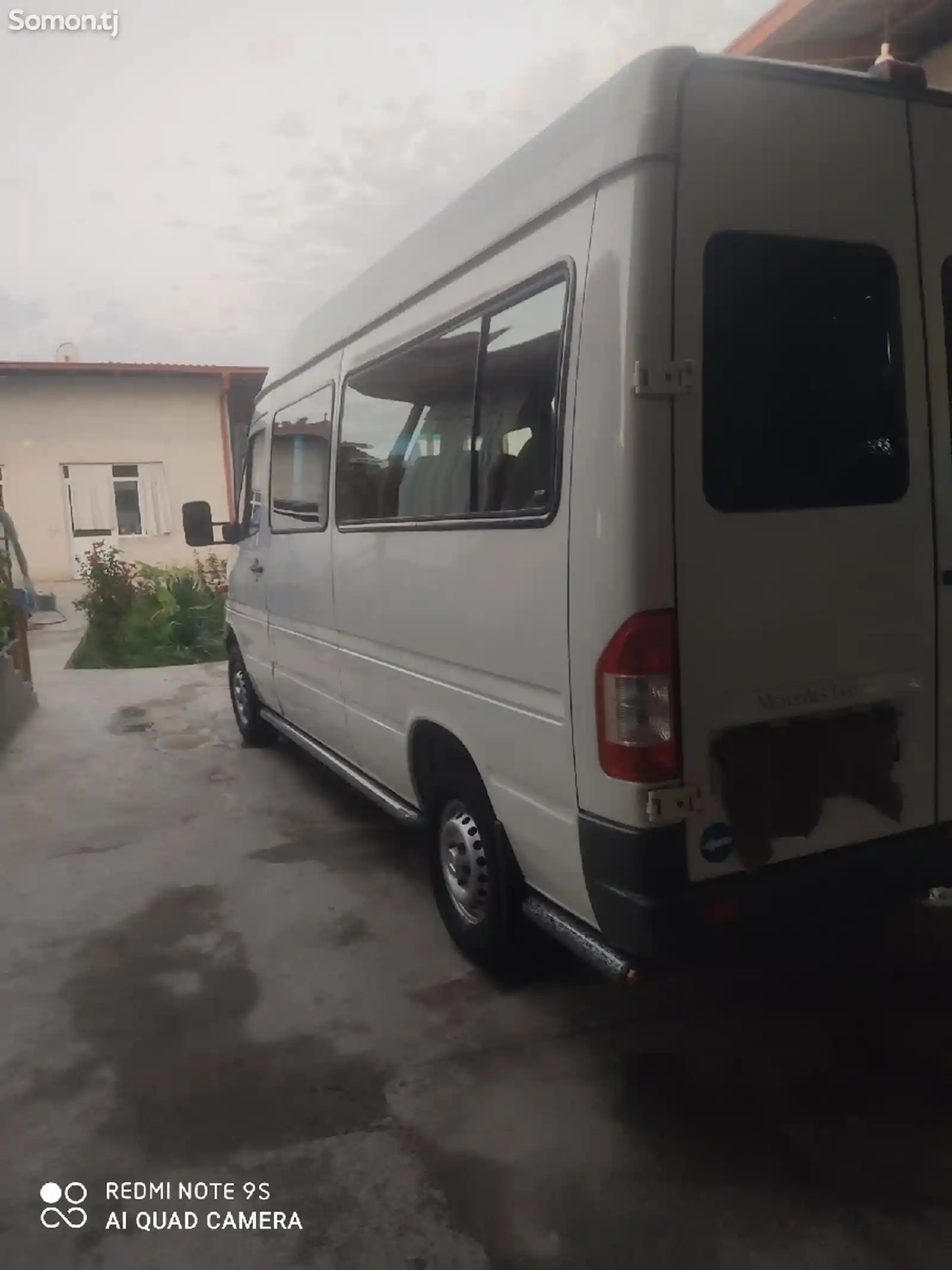 Mercedes-Benz Sprinter-5