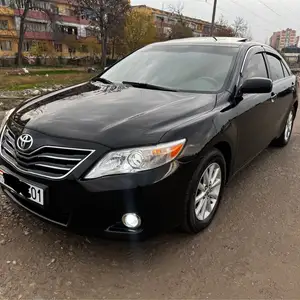 Toyota Camry, 2011