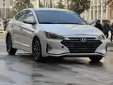 Hyundai Elantra, 2019-4