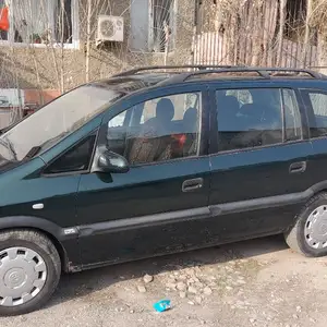 Opel Zafira, 2000