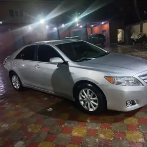 Toyota Camry, 2011