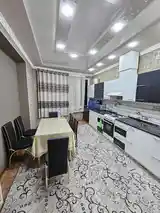 2-комн. квартира, 1 этаж, 60м², 19мкр-4