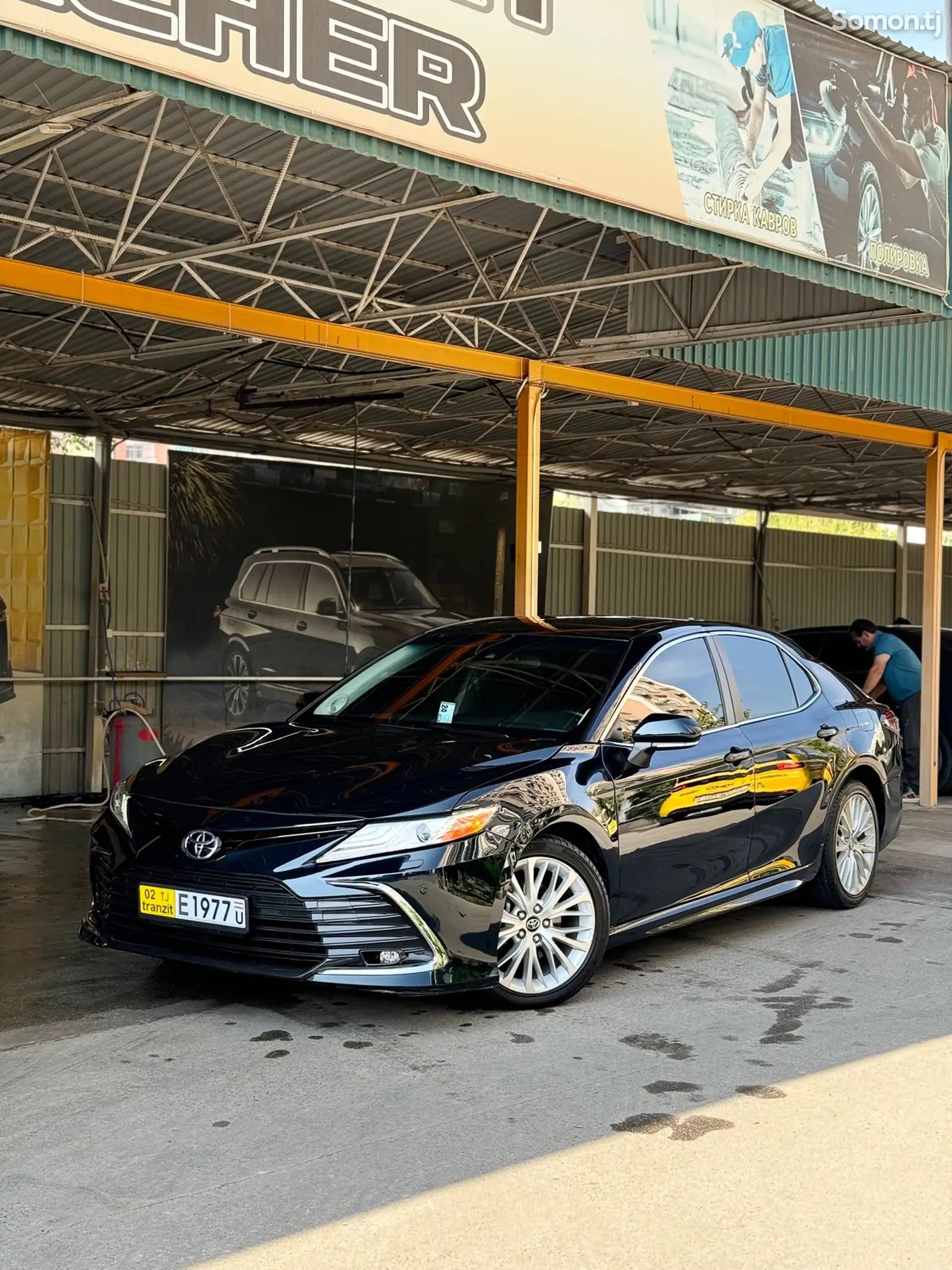 Toyota Camry, 2018-1