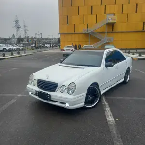 Mercedes-Benz E class, 2001