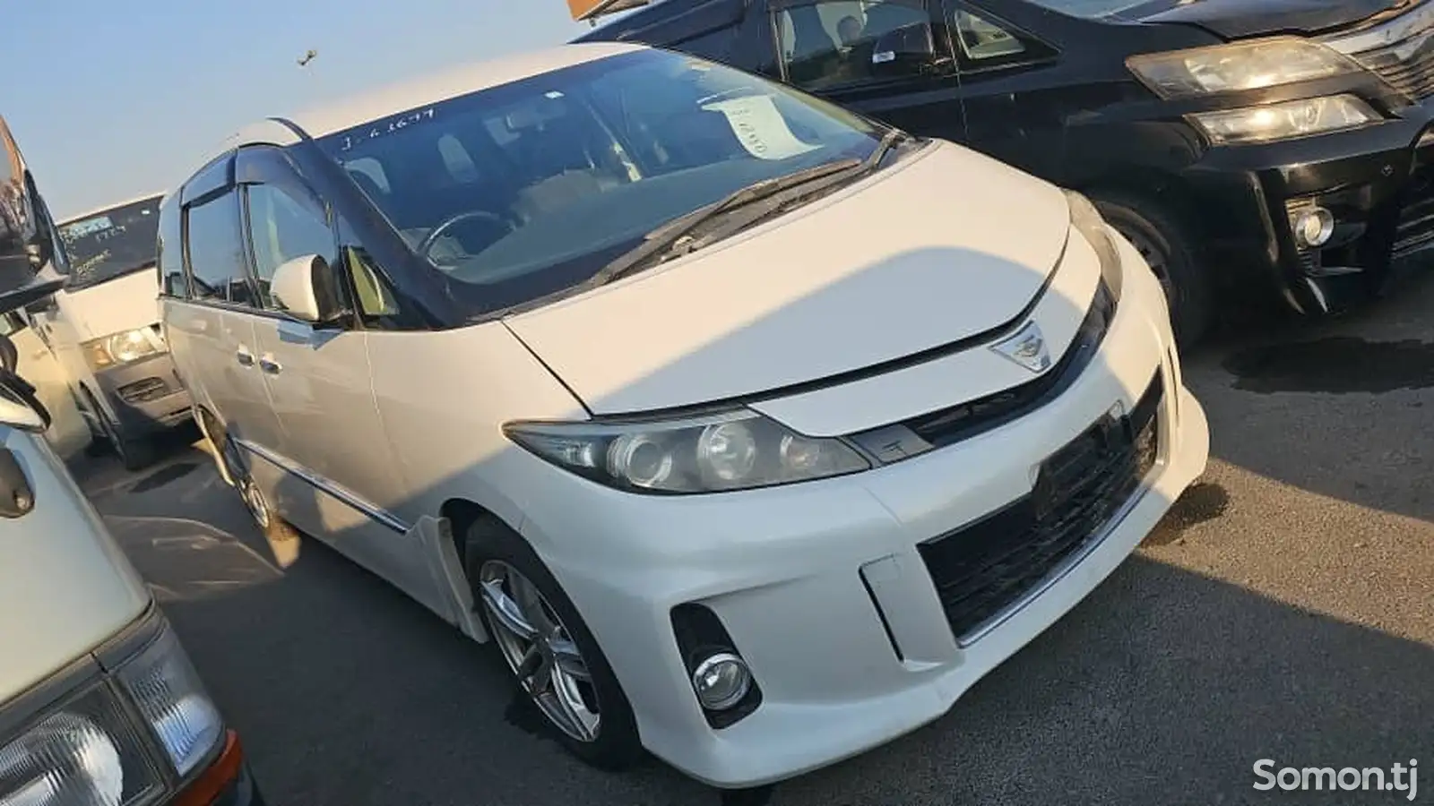 Toyota Estima, 2014-1