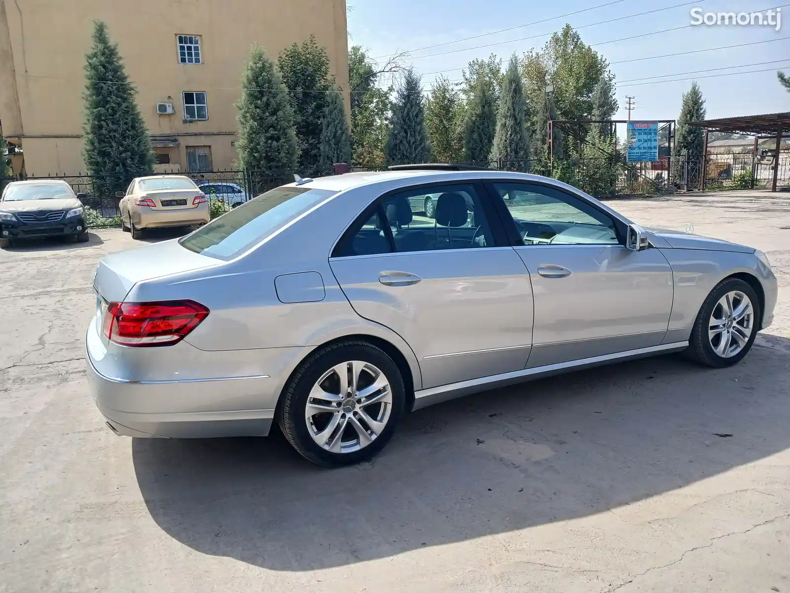 Mercedes-Benz E class, 2010-3