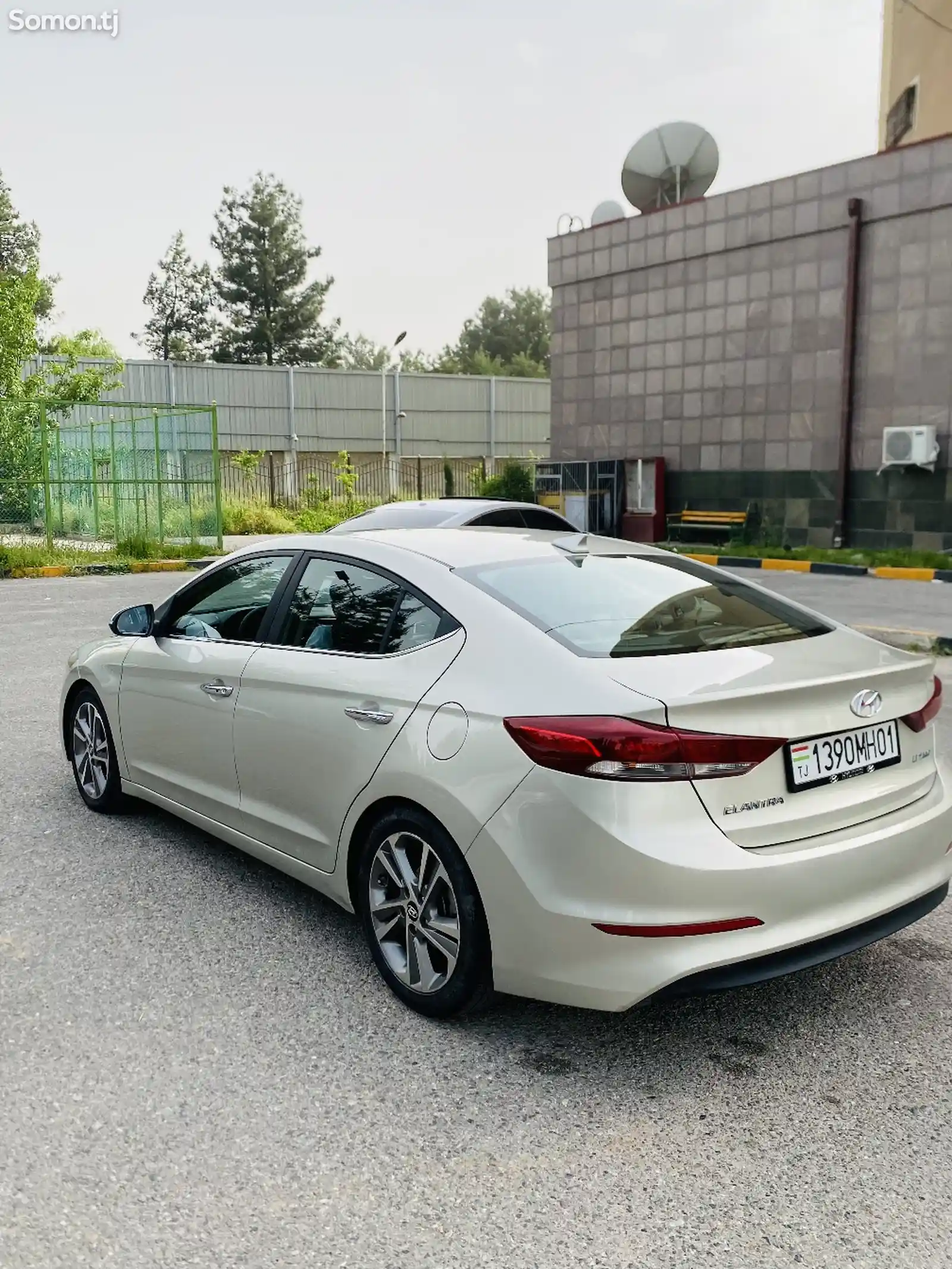 Hyundai Elantra, 2017-5