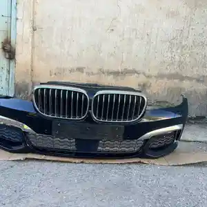 Бампер передний от BMW