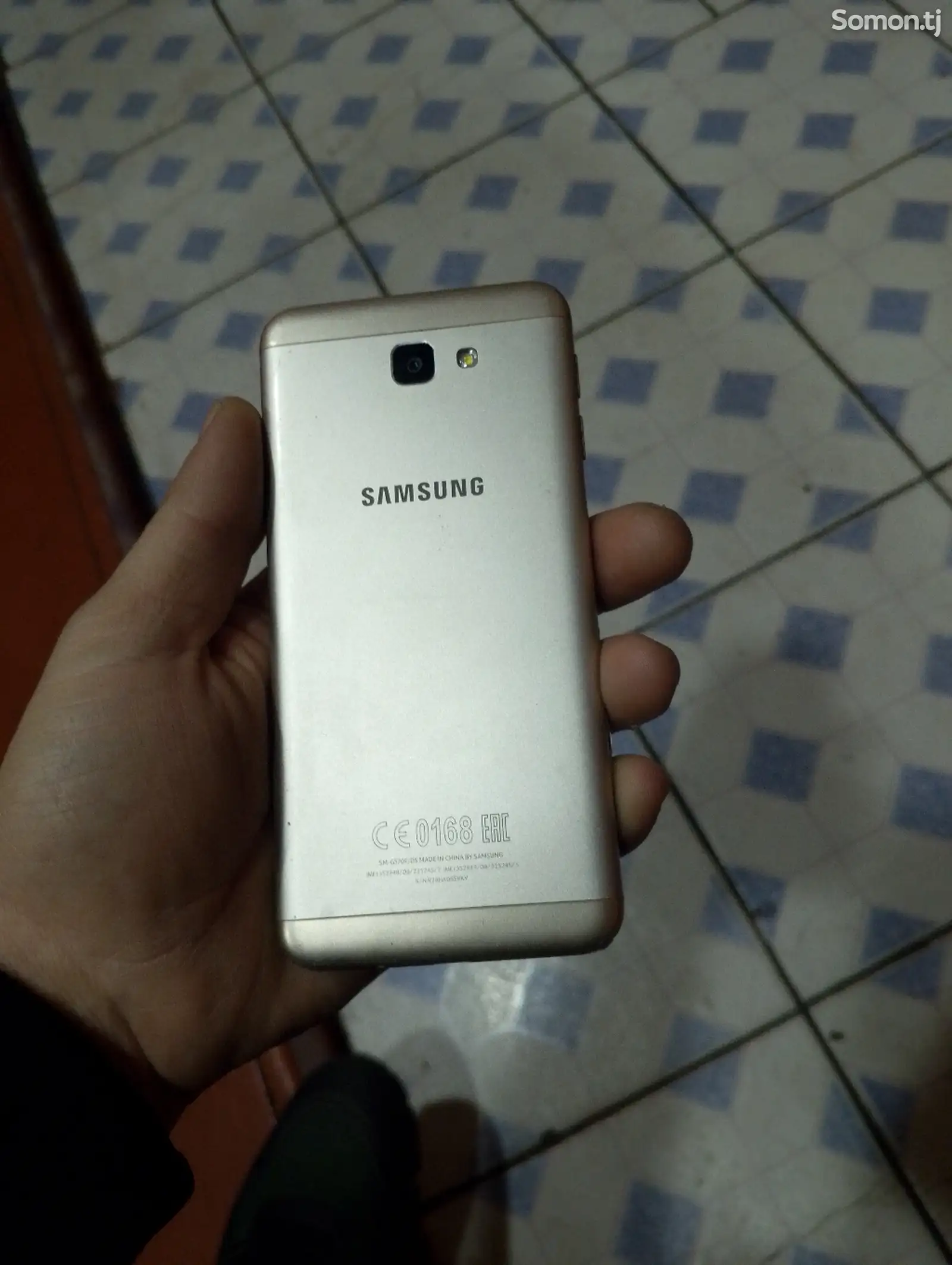 Samsung Galaxy j5 prime-1