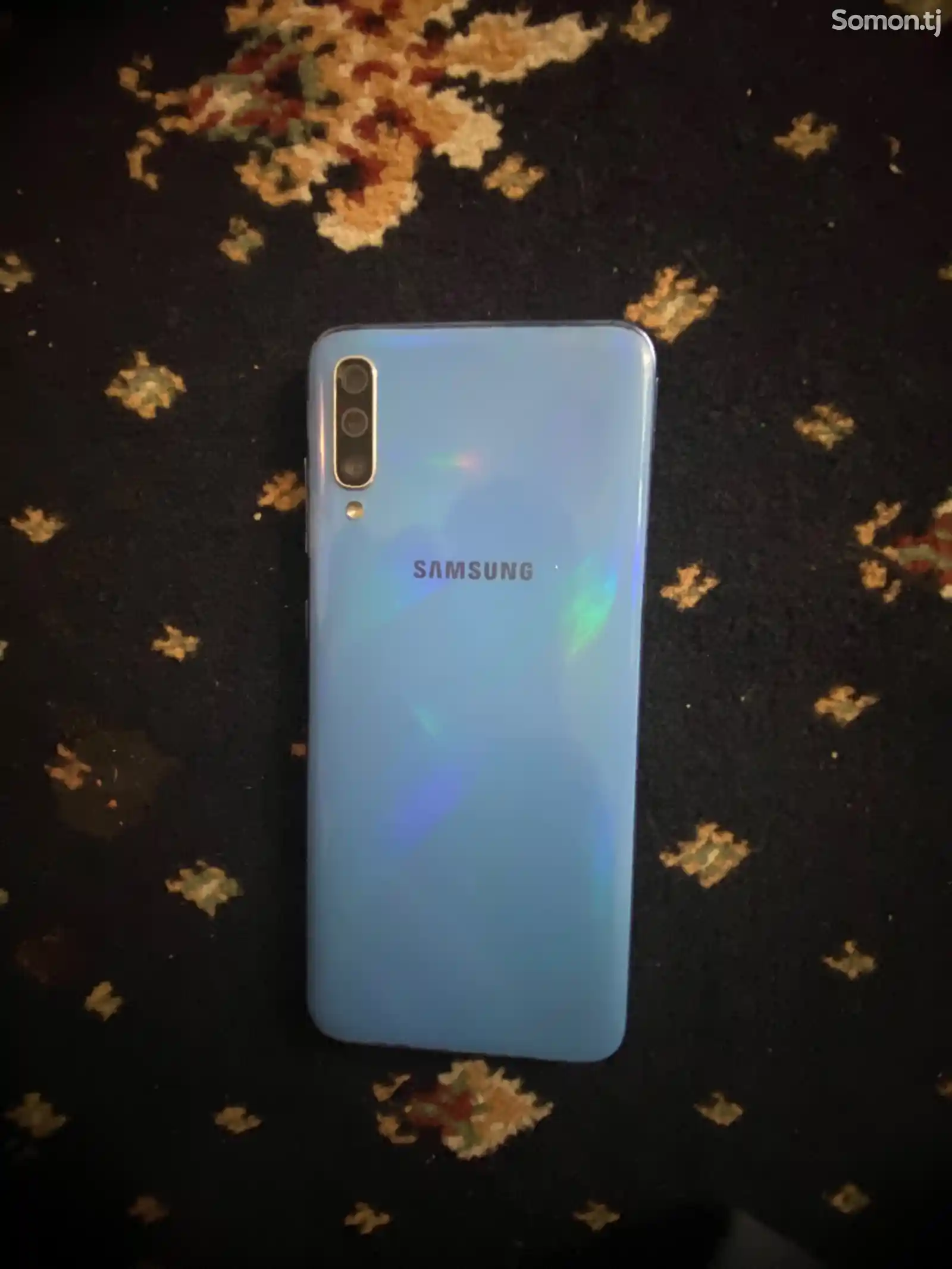 Samsung galaxy a70-2