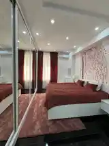 3-комн. квартира, 4 этаж, 110м², Дом печати-2