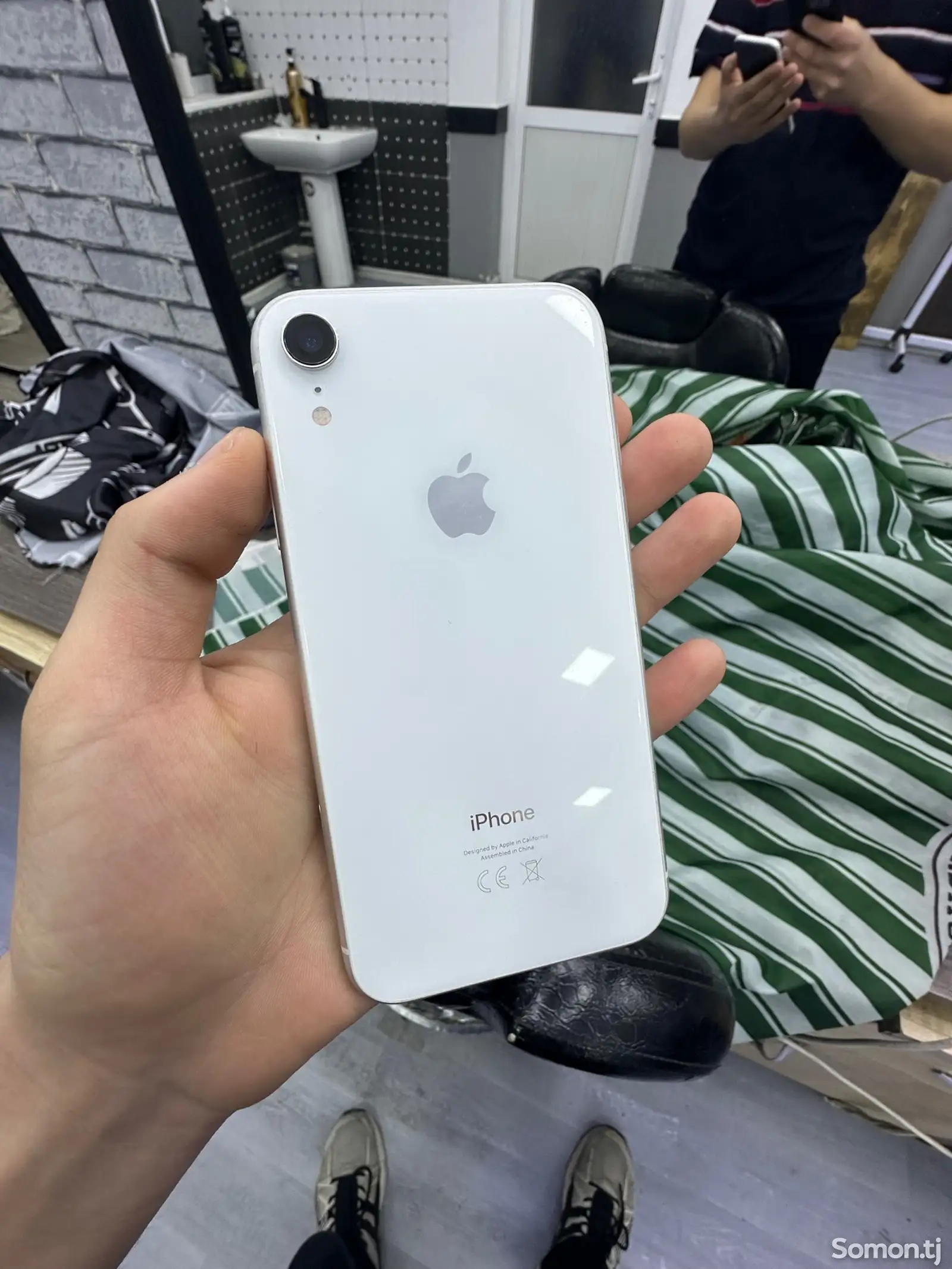 Apple iPhone Xr, 64 gb, White-1