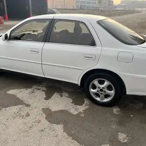 Toyota Cresta, 1999