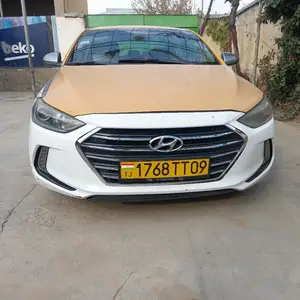 Hyundai Elantra, 2016