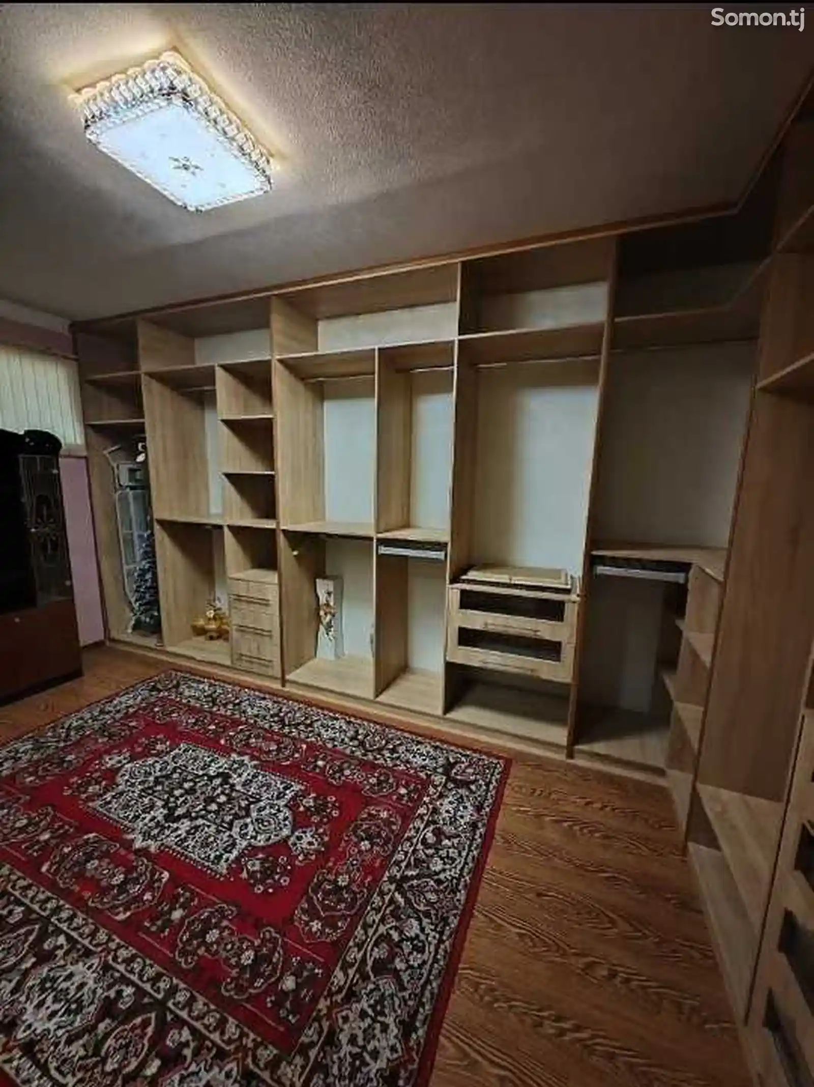 6-комн. квартира, 1 этаж, 240 м², 19 мкр-7