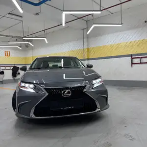 Lexus ES series, 2015