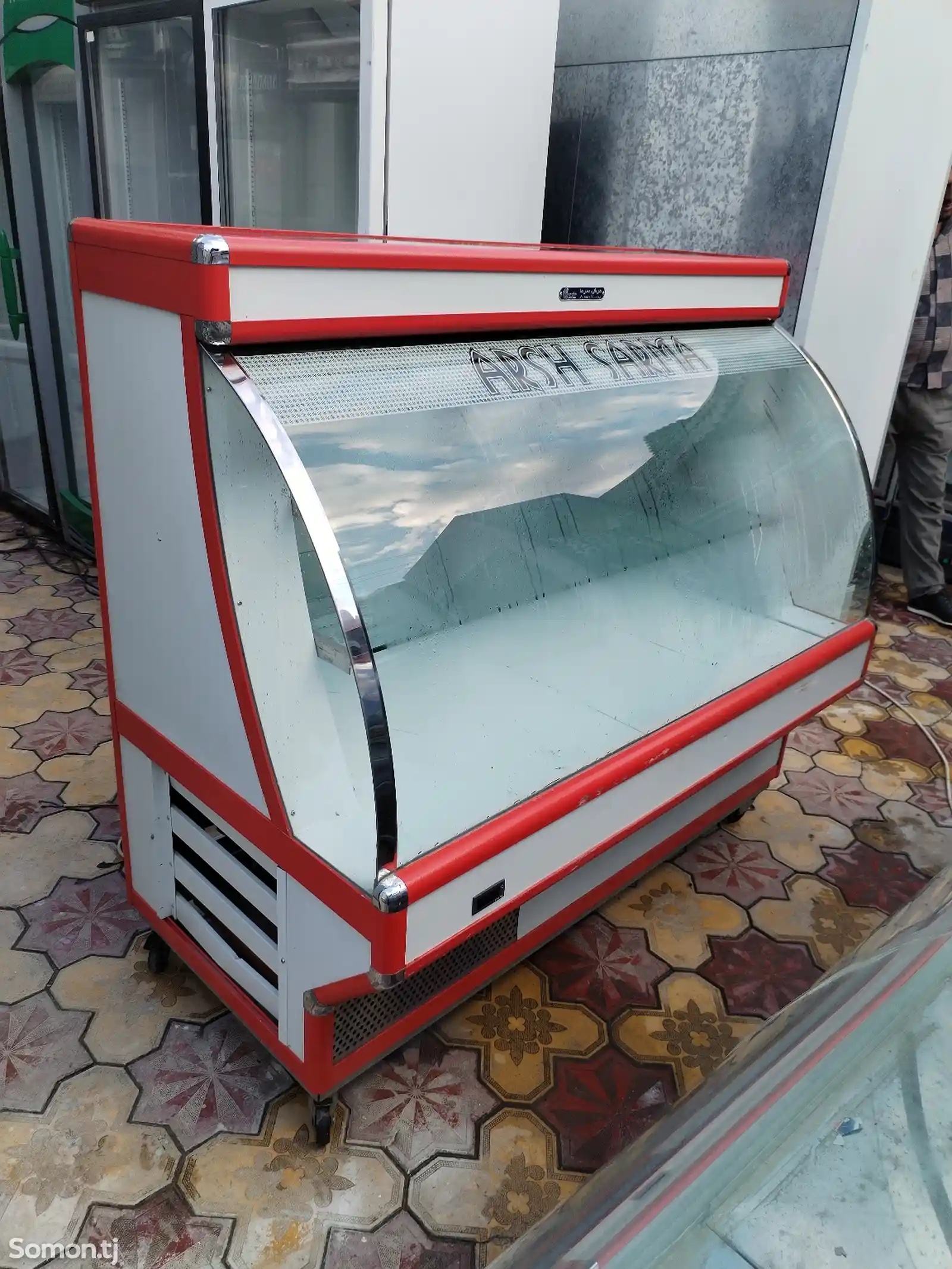 Холодильная Витрина-1