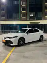 Toyota Camry, 2018-6