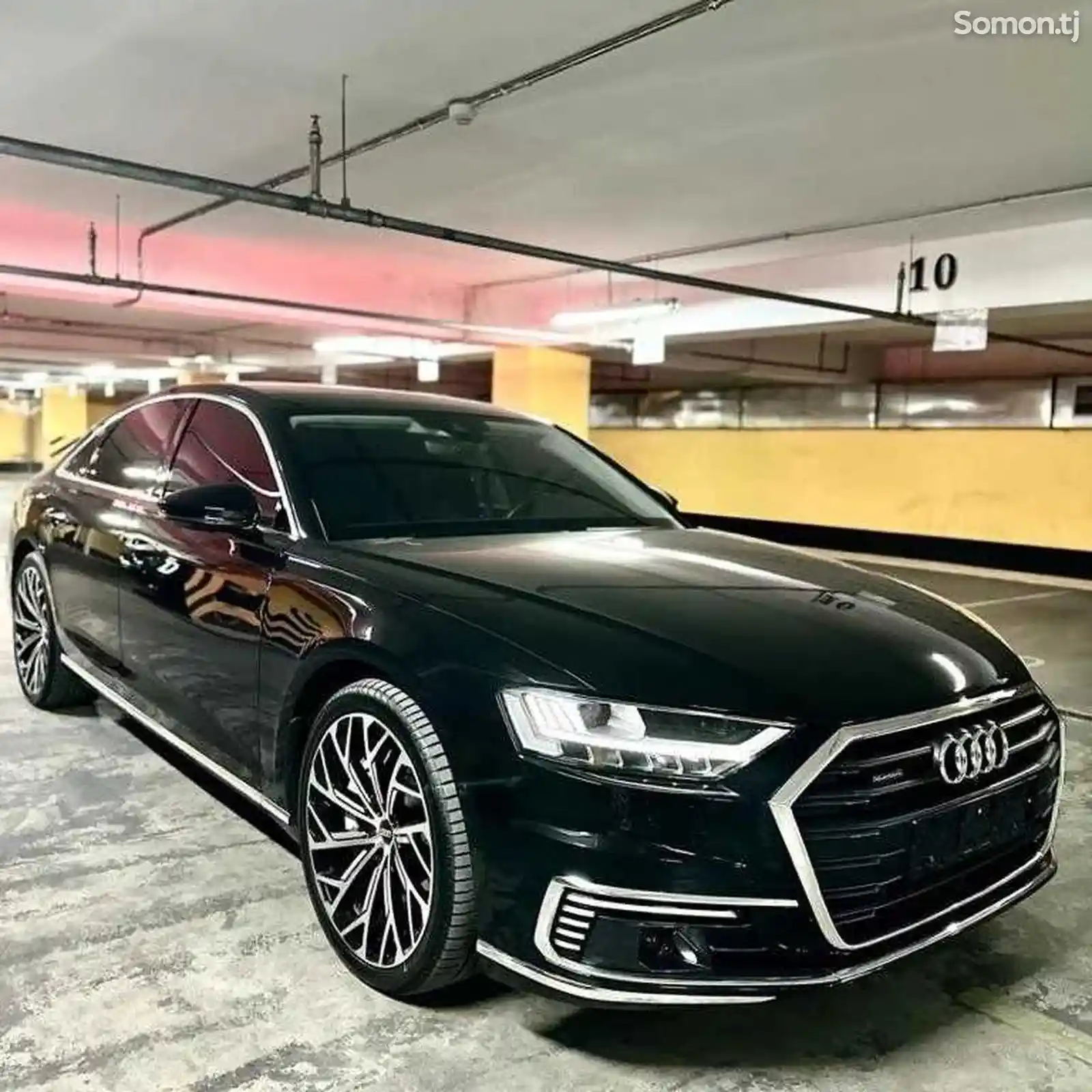 Audi A8, 2021-9