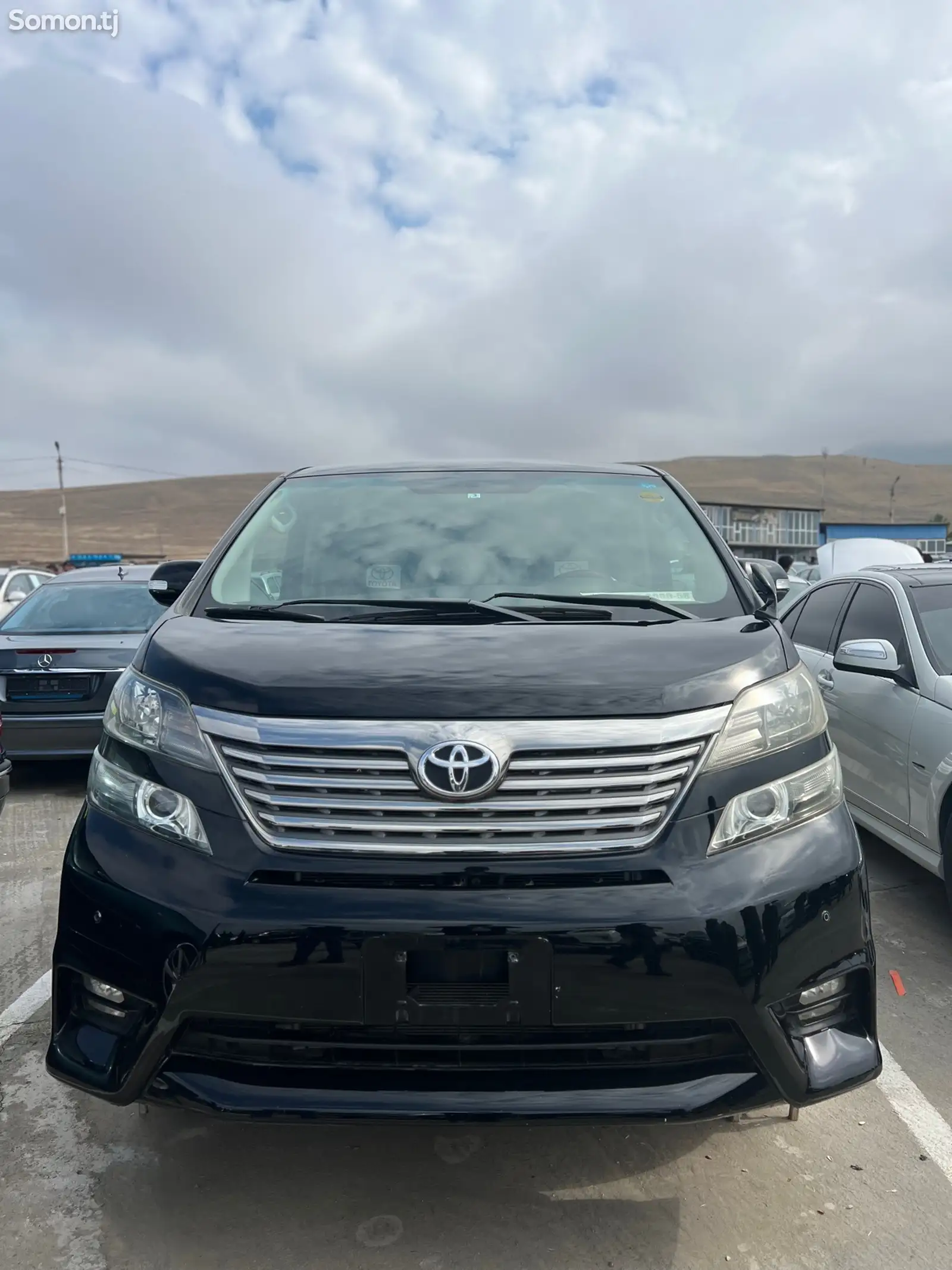 Toyota Vellfire, 2014-3