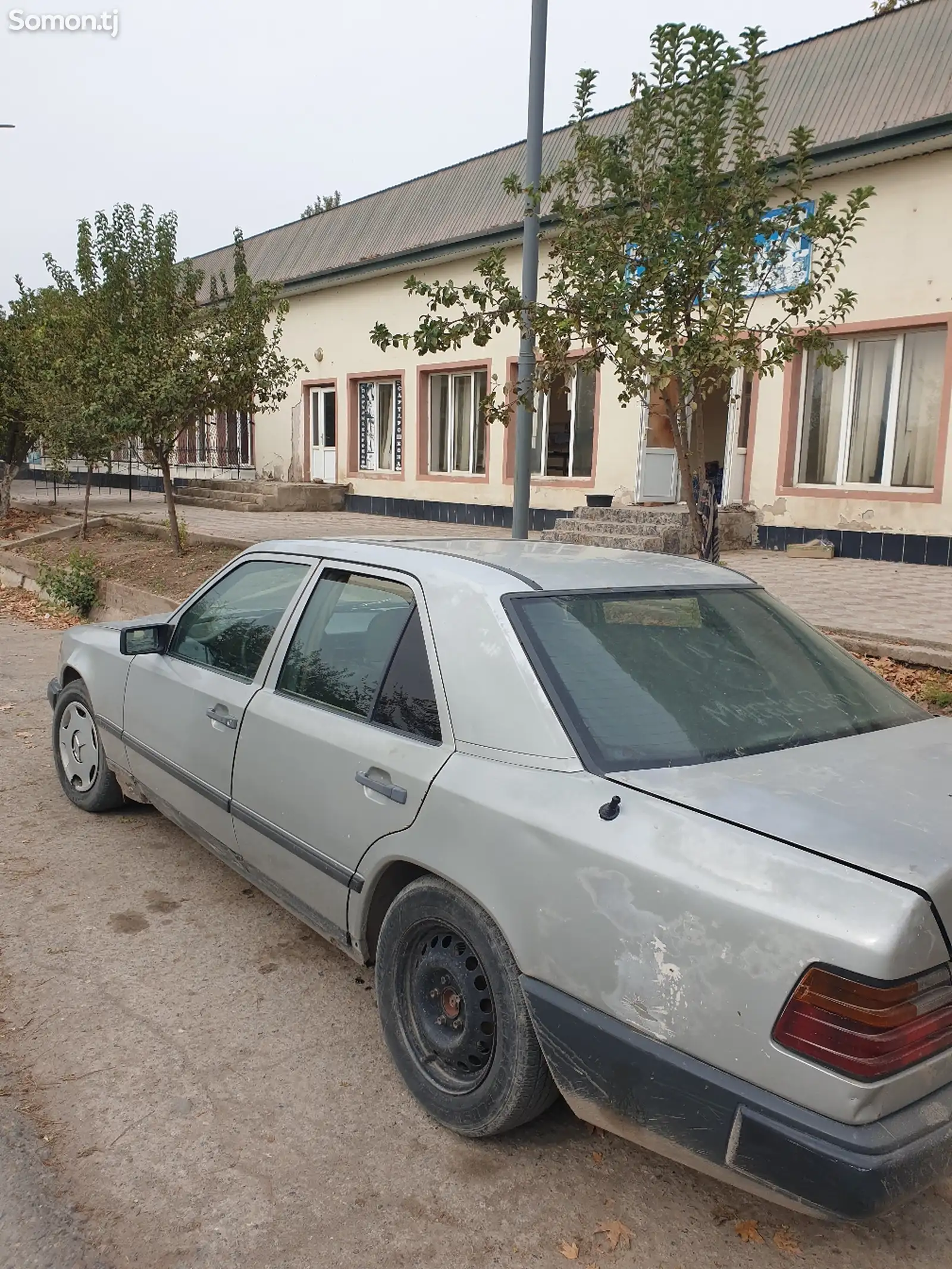 Mercedes-Benz W124, 1989-3