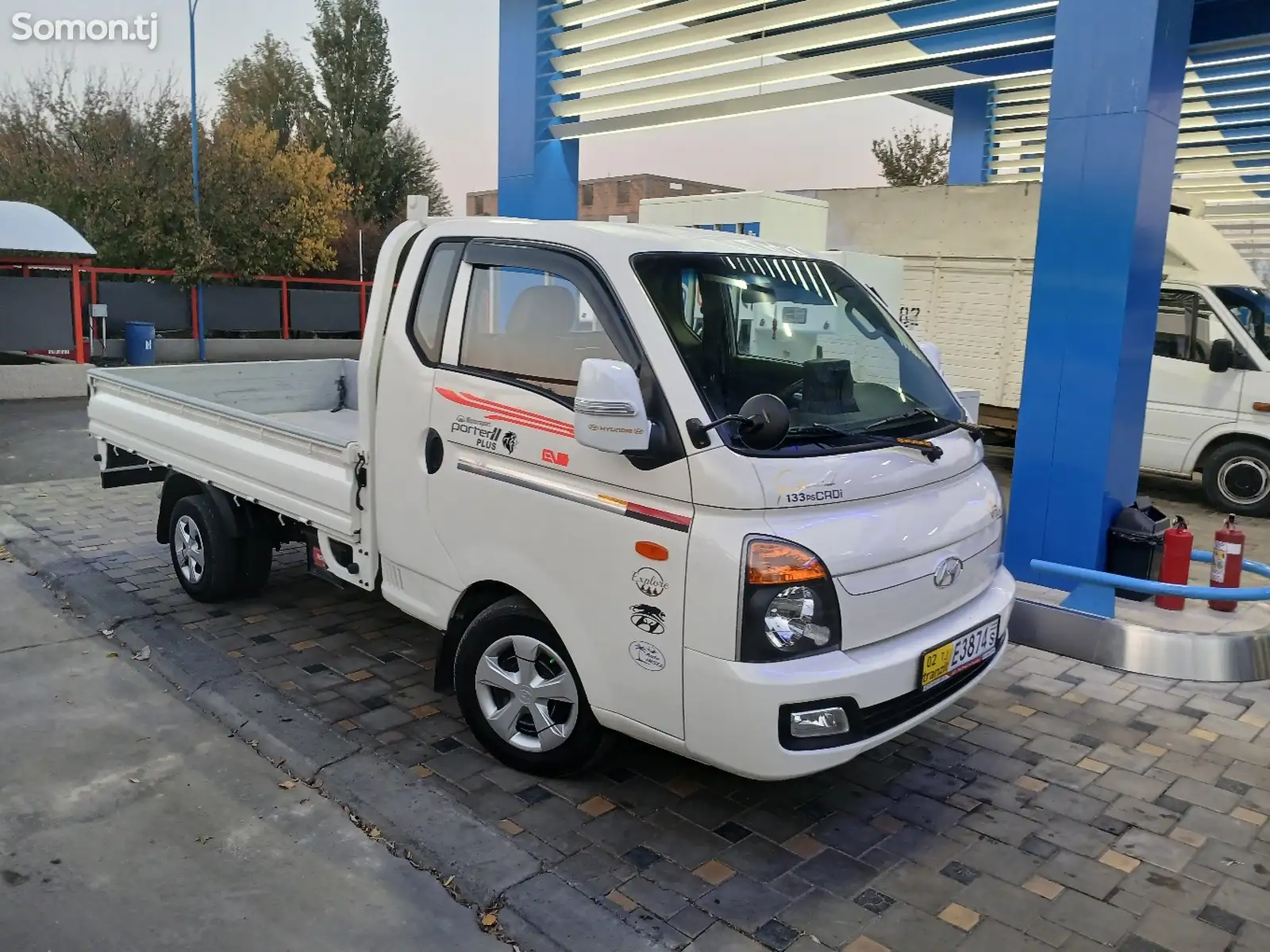 Бортовой автомобиль Hyundai Porter, 2016-1