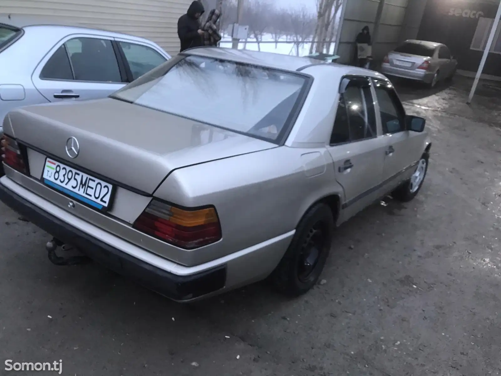 Mercedes-Benz W124, 1989-1