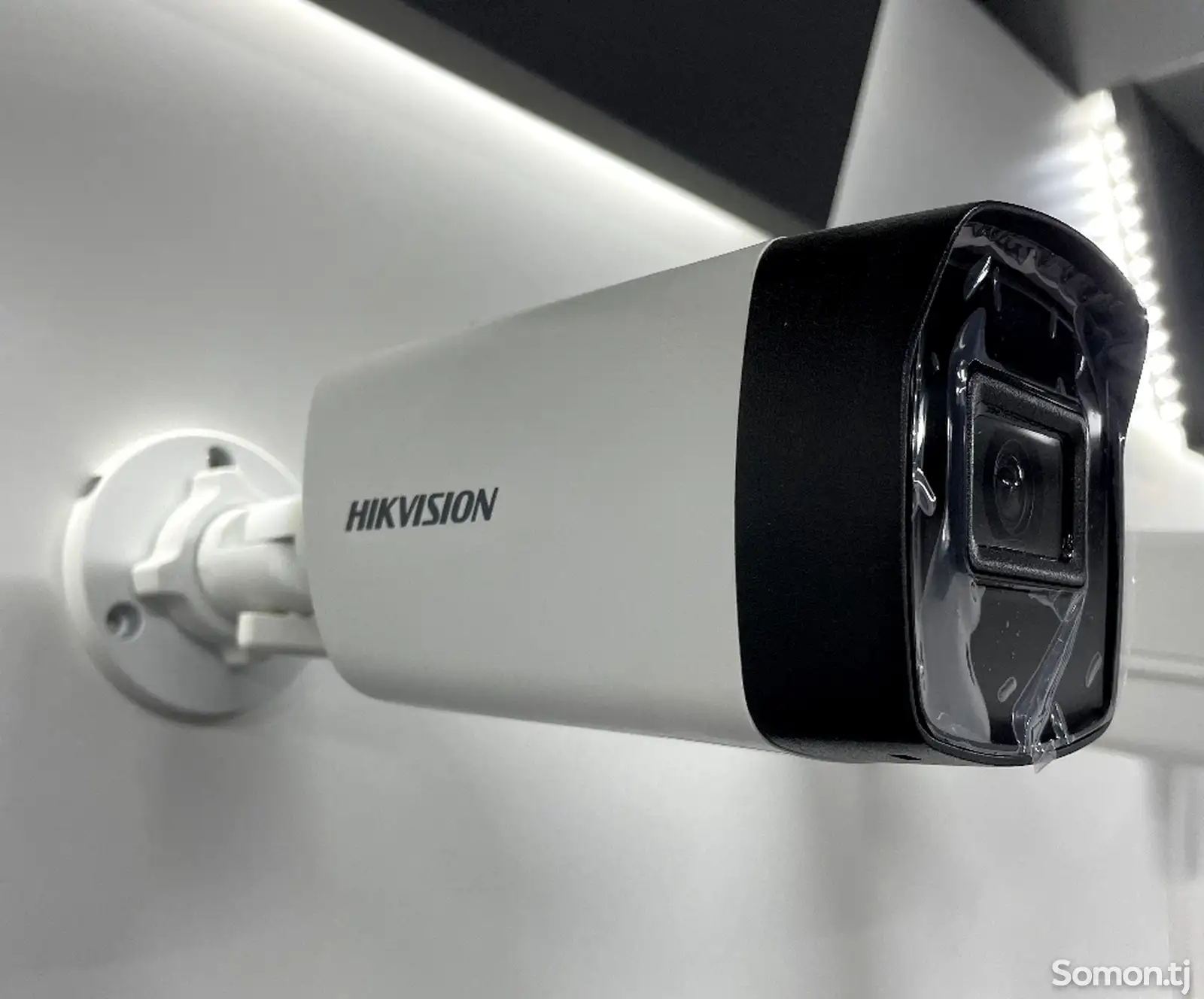 Аналоговая камера Hikvision DS-2CE17HOT-IT1F