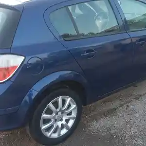 Opel Astra H, 2005