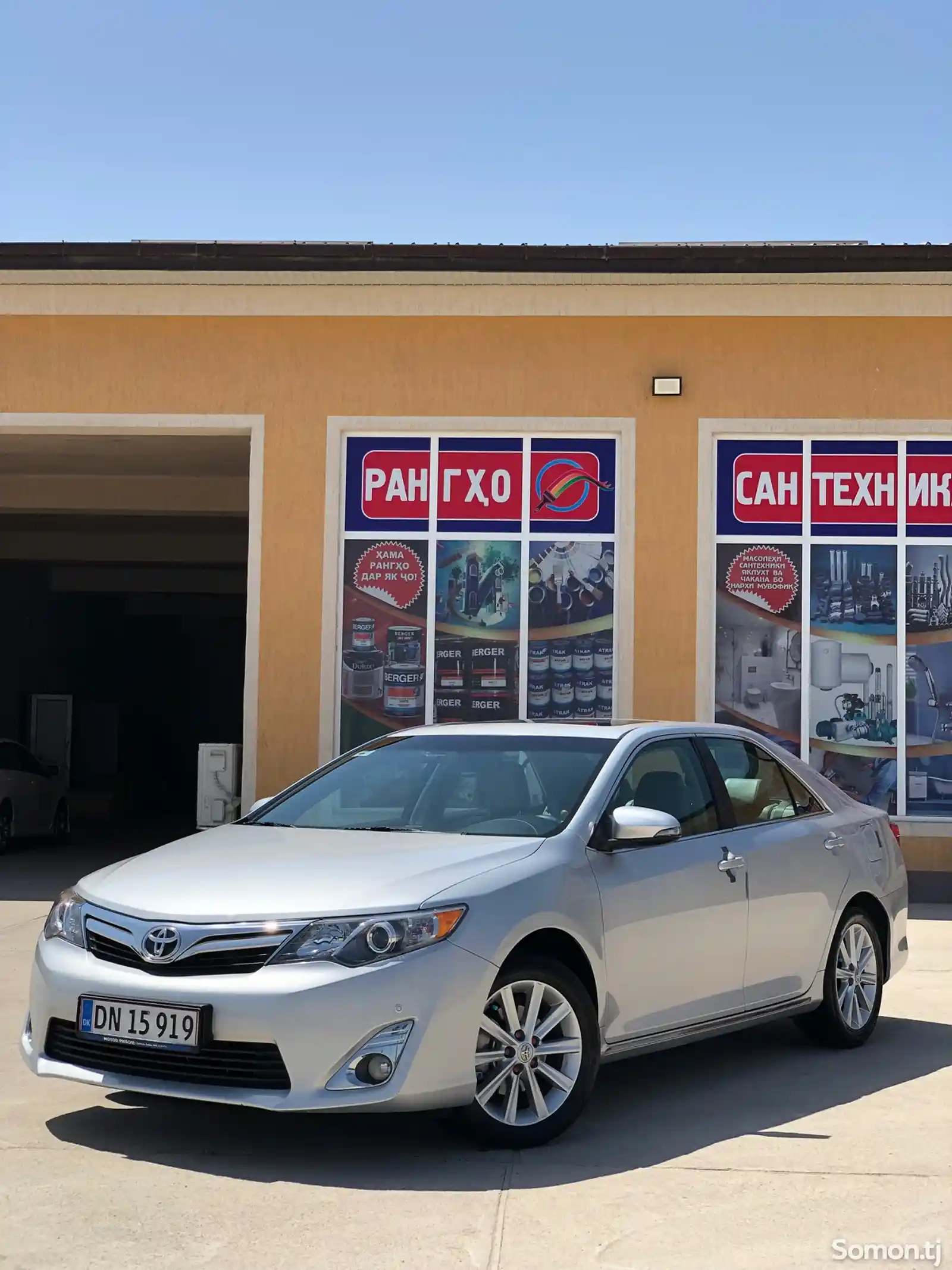 Toyota Camry, 2012-1