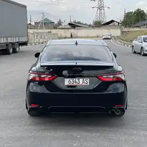 Toyota Camry, 2021