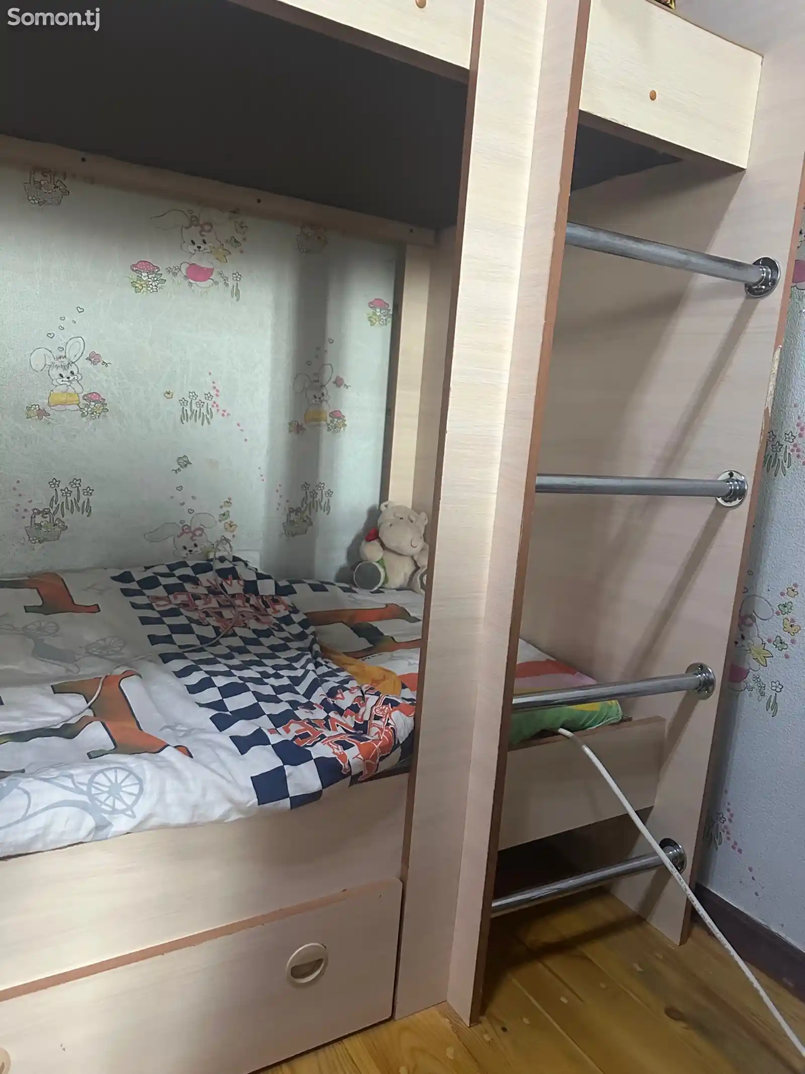 Детская двухъярусная кровать-3