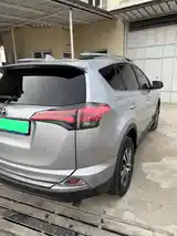 Toyota RAV 4, 2018-5