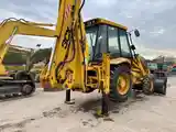 Экскаватор-погрузчик JCB-2