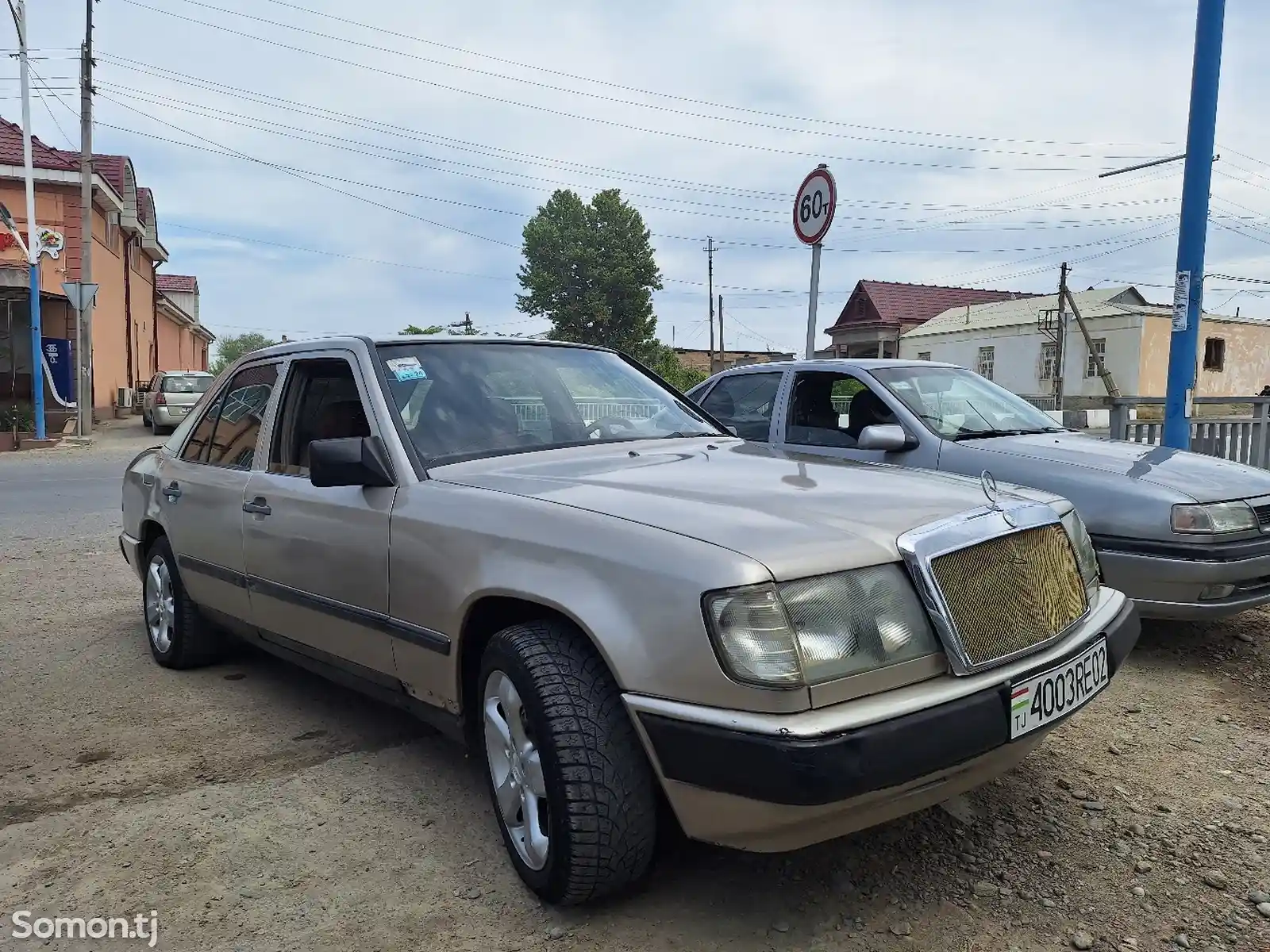 Mercedes-Benz W124, 1989-1