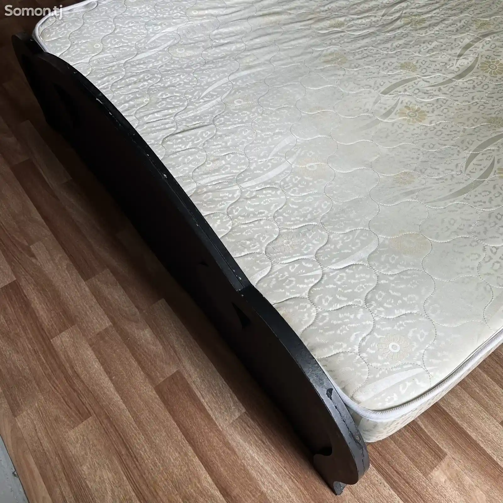 Кровать двуспальная с ортопедическим матрасом-3