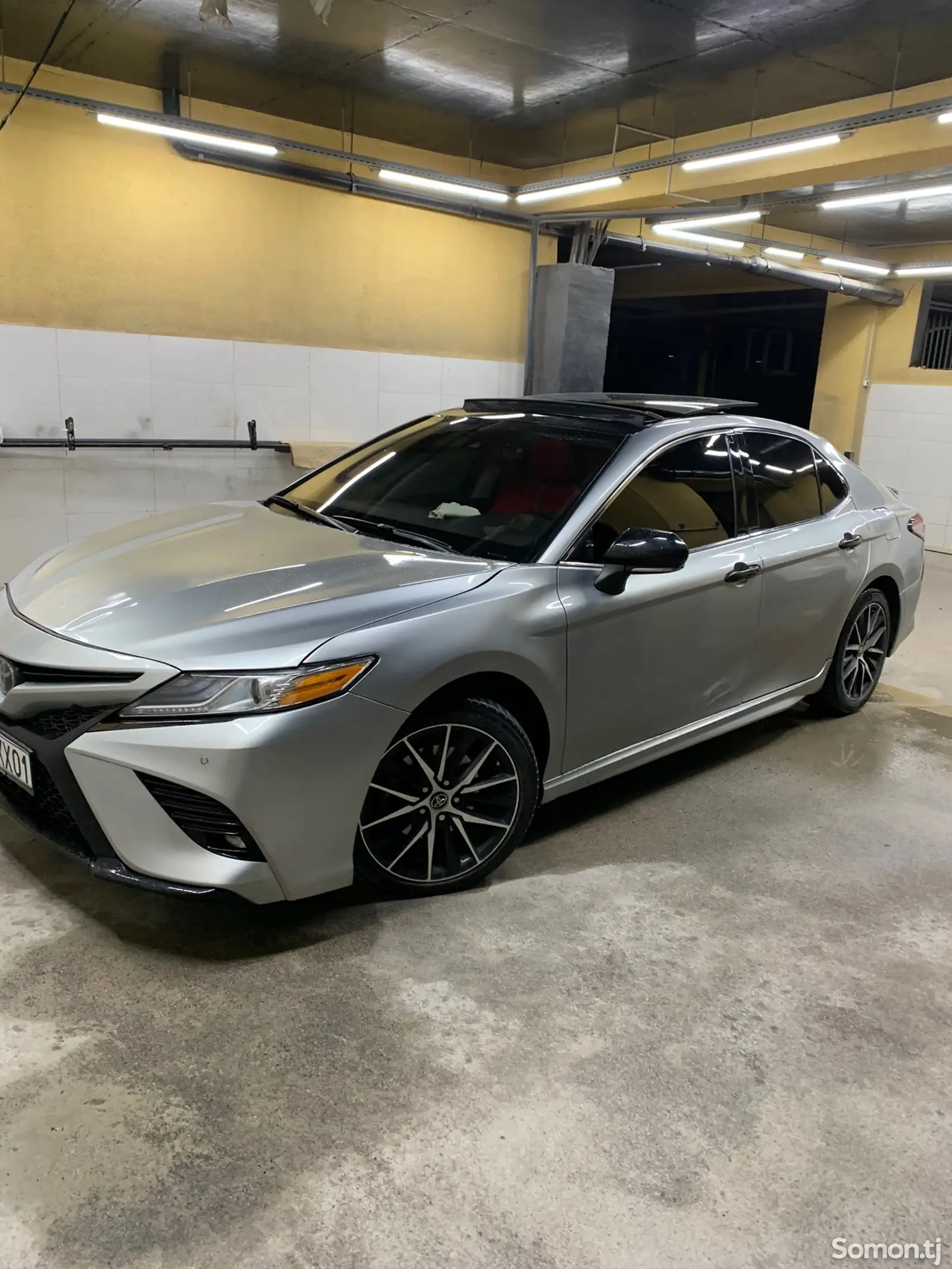 Toyota Camry, 2019-1