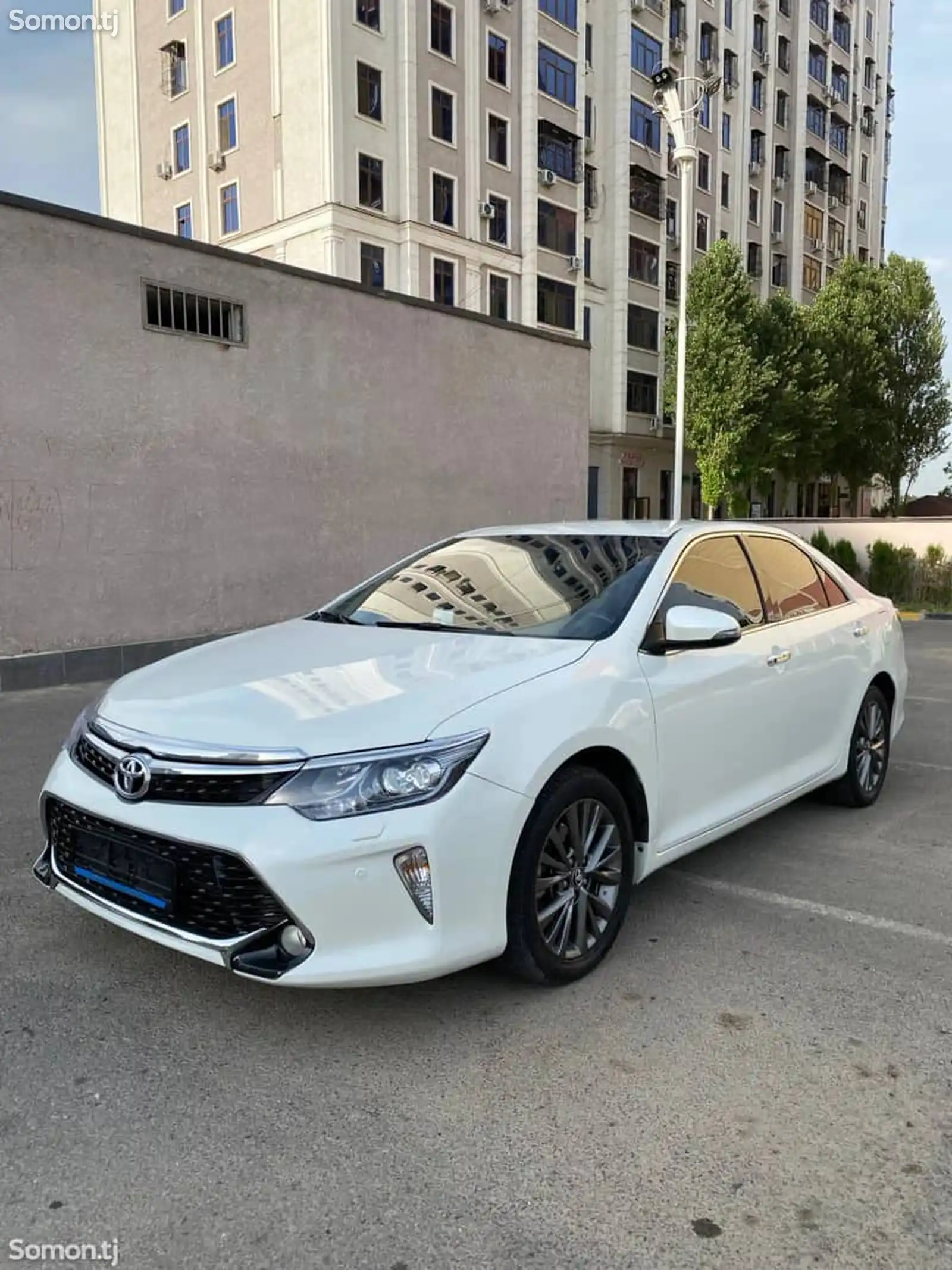 Toyota Camry, 2017-1