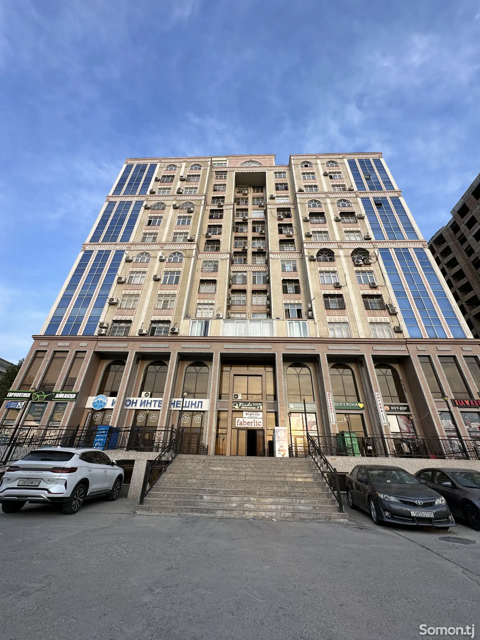 3-комн. квартира, 10 этаж, 110 м², И. Сомони-1